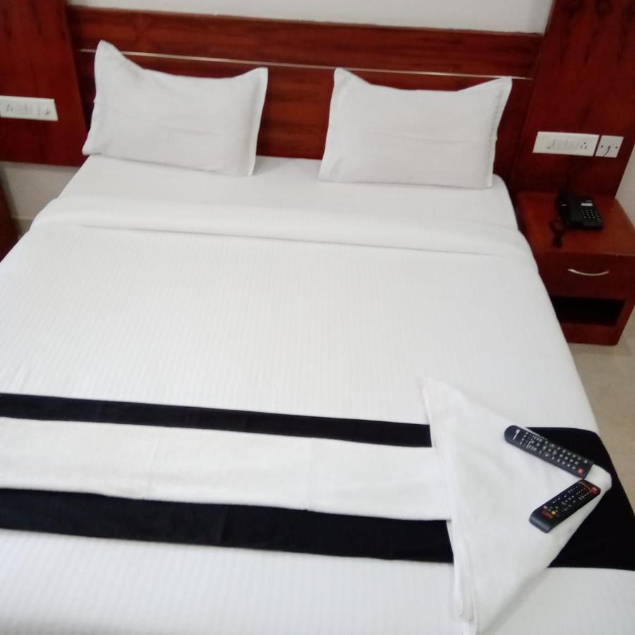 The Southgate Business Hotel Thiruvananthapuram Esterno foto